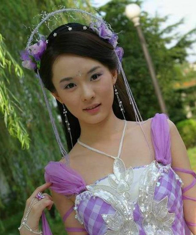 霍思燕的"黑红往事",以及她身后的3个男人