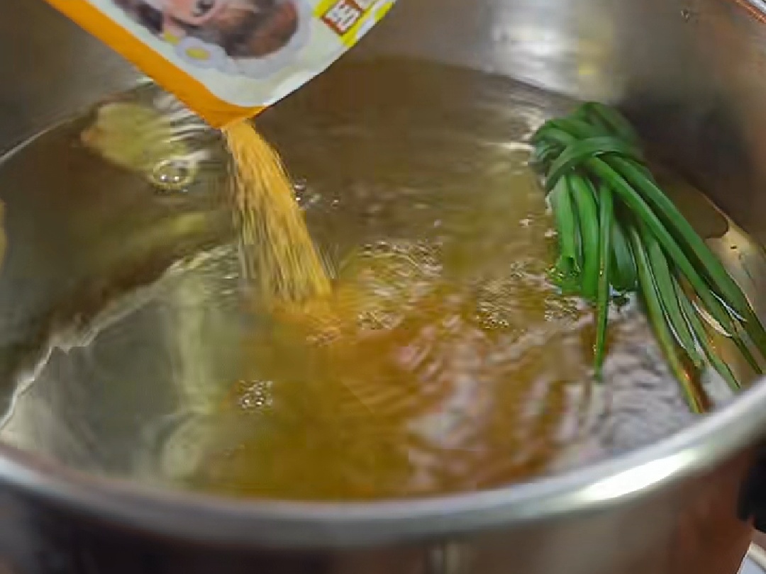 脆皮手撕鸡怎样做皮脆肉嫩，大厨教你5个知识点，保留营养不流失