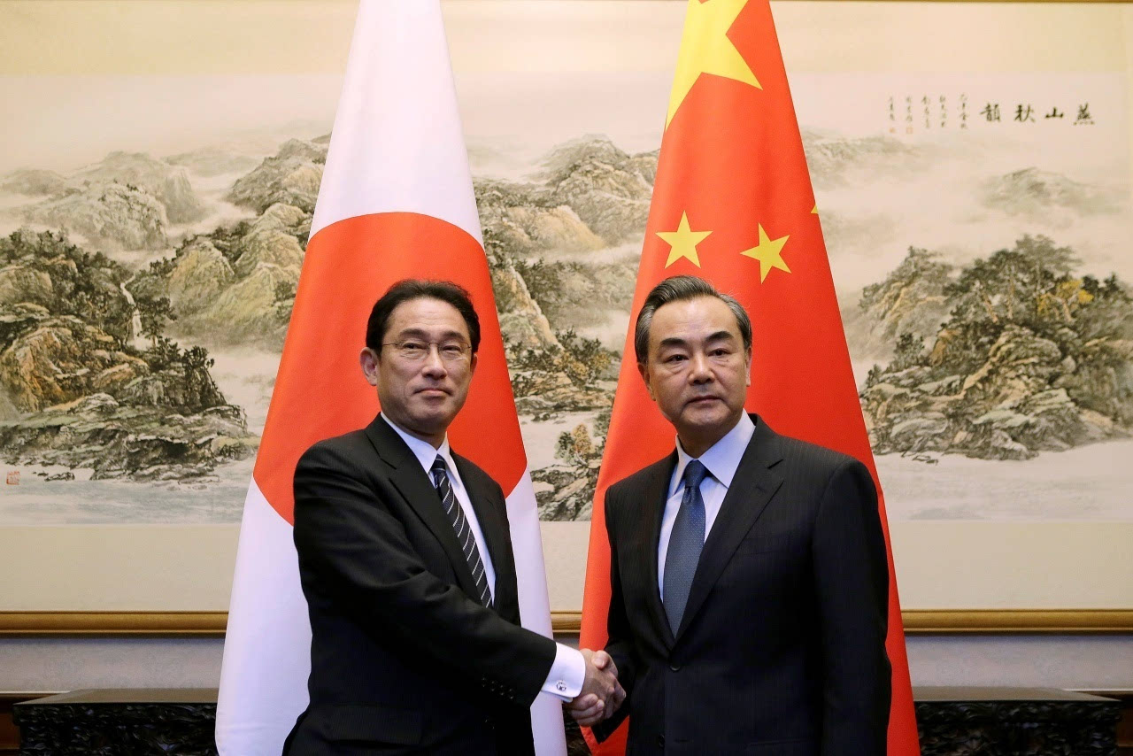11月19日，美走狗对华提建议；岸田媚华被逼辞职；美欲掏空台当局