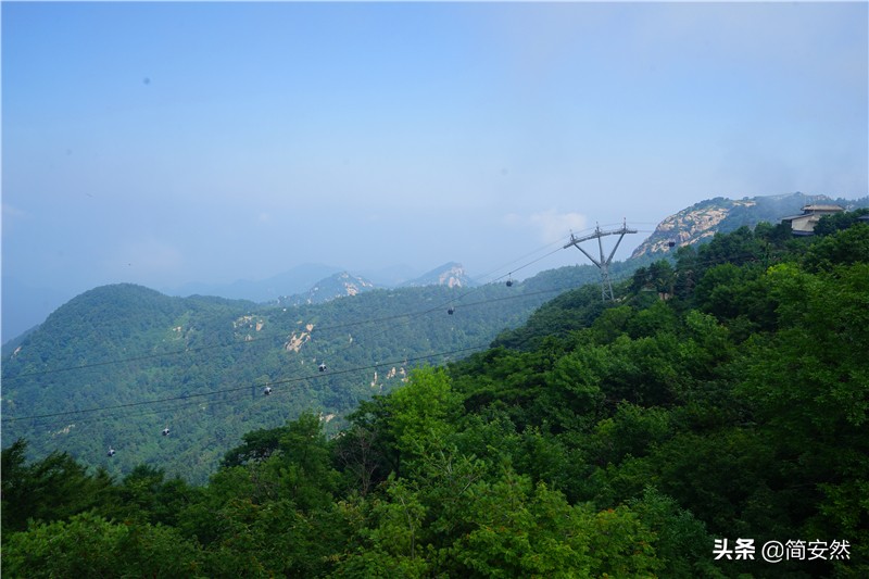 泰山海拔(中国人必游的泰山，海拔高度才1545米，登山很轻松)