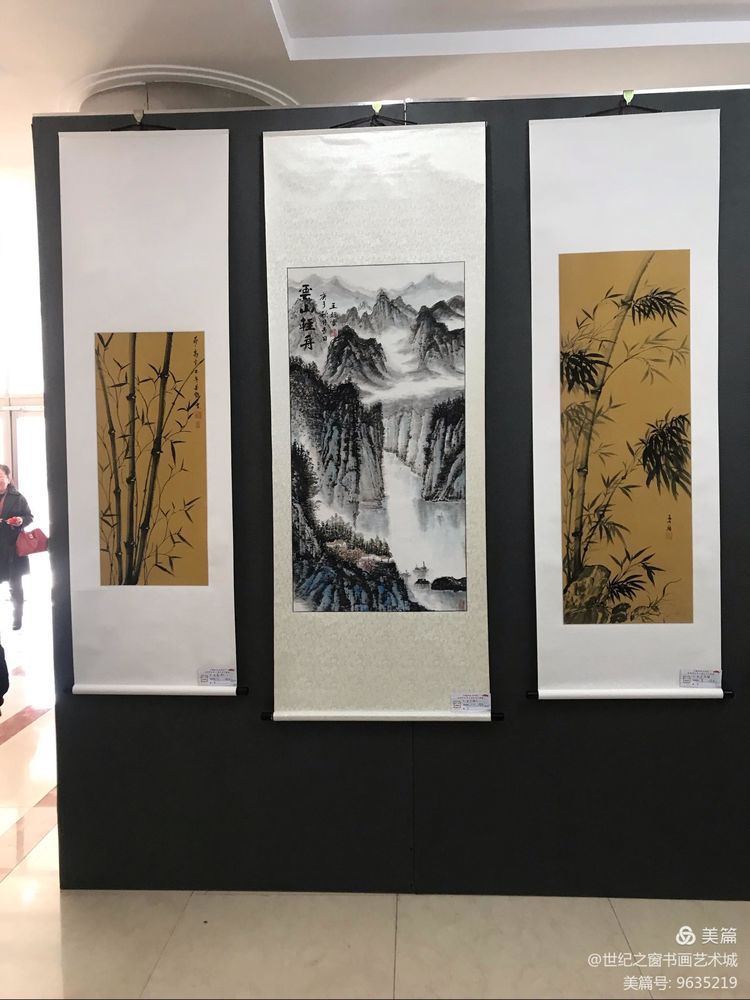 本市热点：抚顺第二届女子书画展拉开帷幕