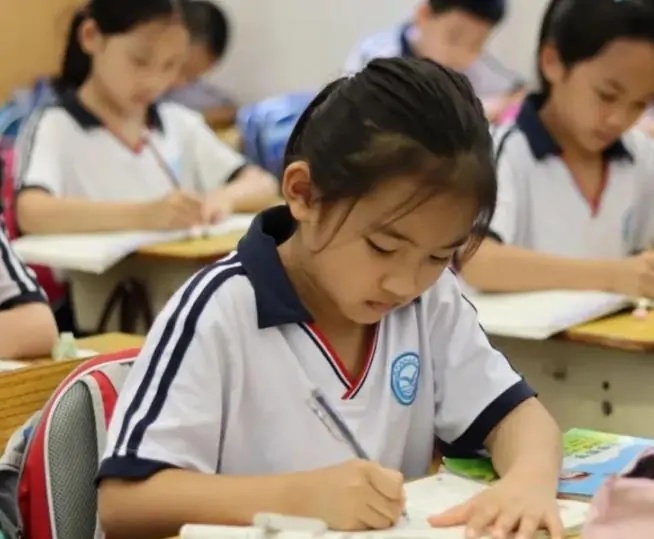 中小学生的好消息，2021秋季开学将正式实行，家长们感到很开心