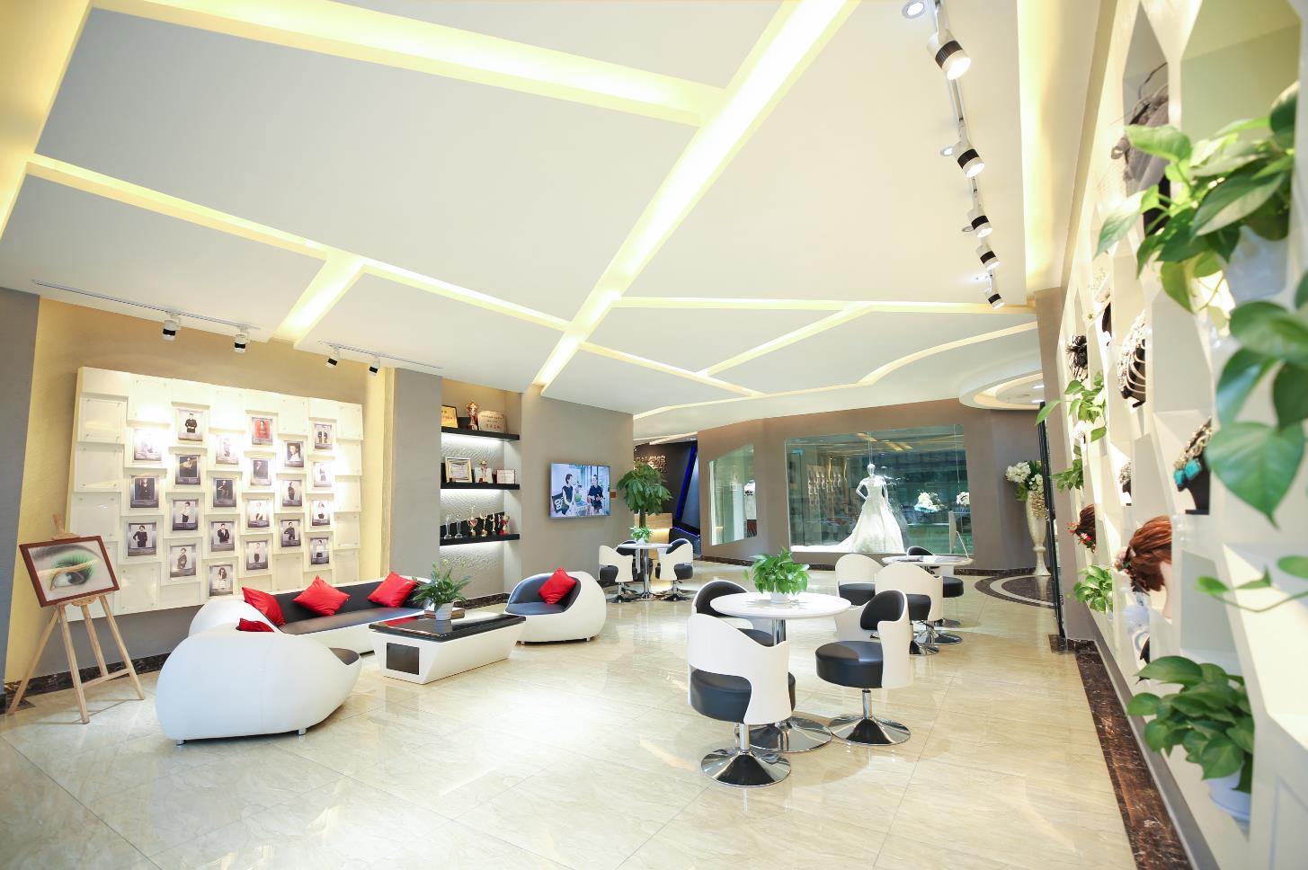 学美甲为什么要去专业的美甲培训学校？