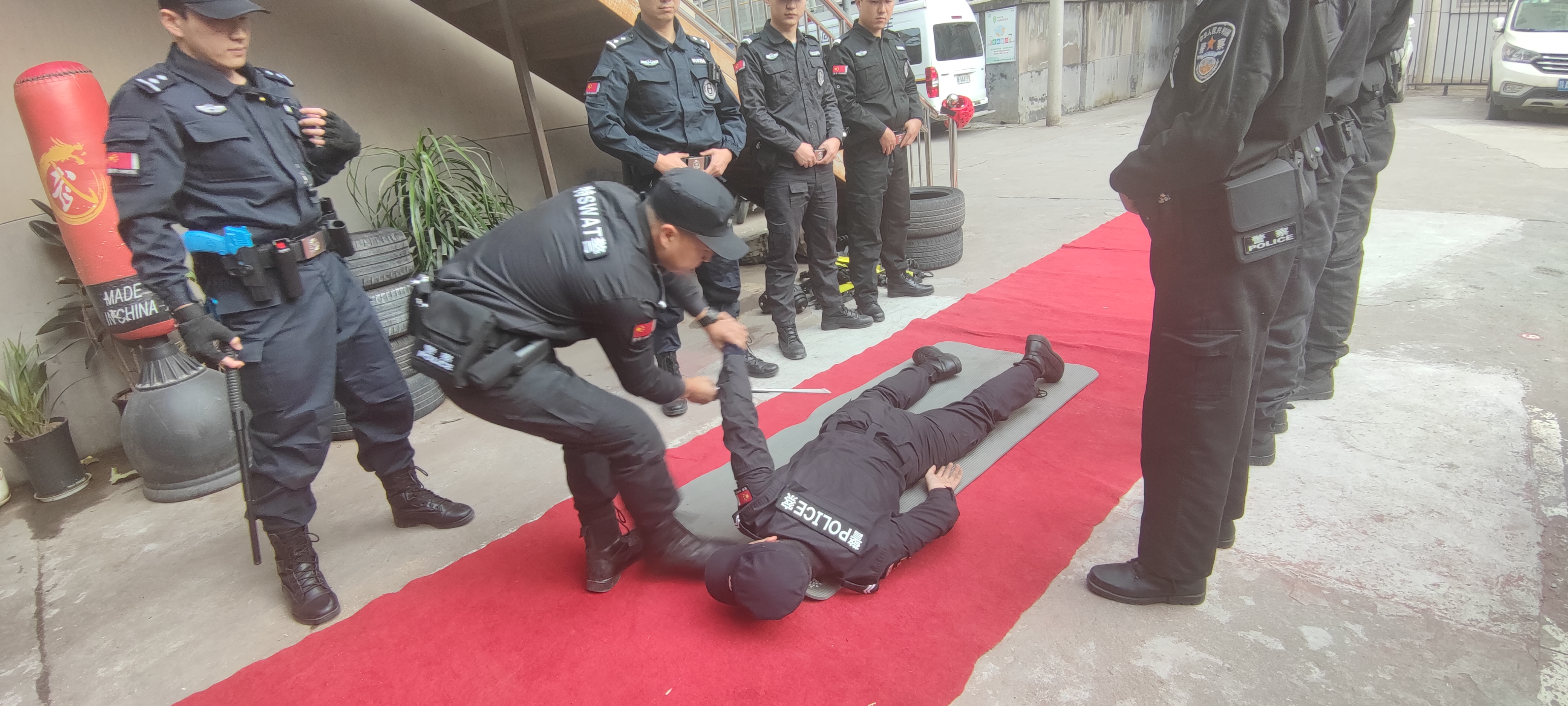 蓝田法院法警大队扎实开展“实战化训练推进年”训练活动