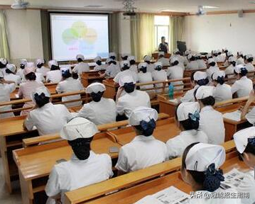 卫校毕业可以报考大学吗？成都有哪些卫校？