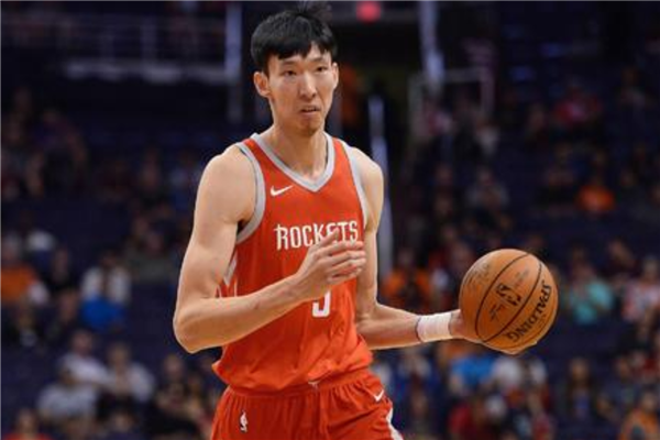 我国哪些运动员参加过nba(NBA十大中国球员 姚明当之无愧登顶 易建联效力多支球队)