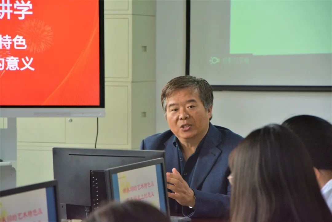 南开大学孙克强教授莅临河南大学文学院讲学