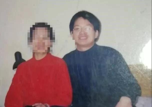 北大博士赴美留学后，失踪20年，母亲弥留之际被告知：此生不再见