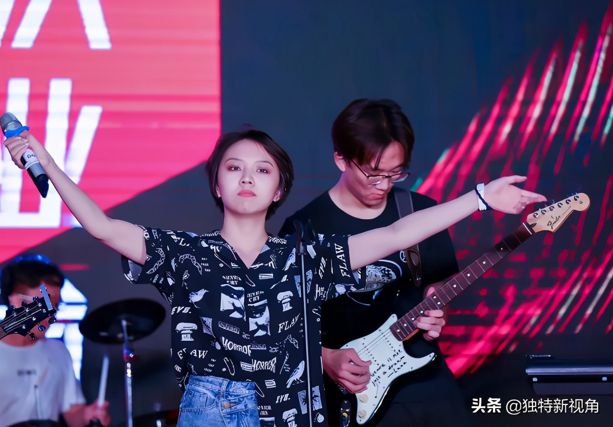 林妙可杨沛宜近况大不同：一个备受争议，一个顶级学霸