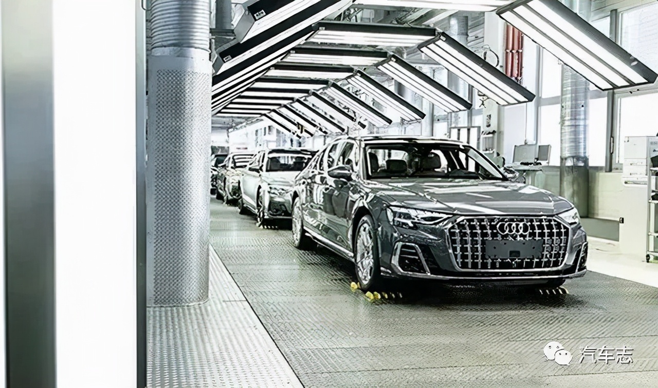 新款奥迪A8L、S8全球首发，旗舰搭571匹V8引擎，3.8秒即可破百