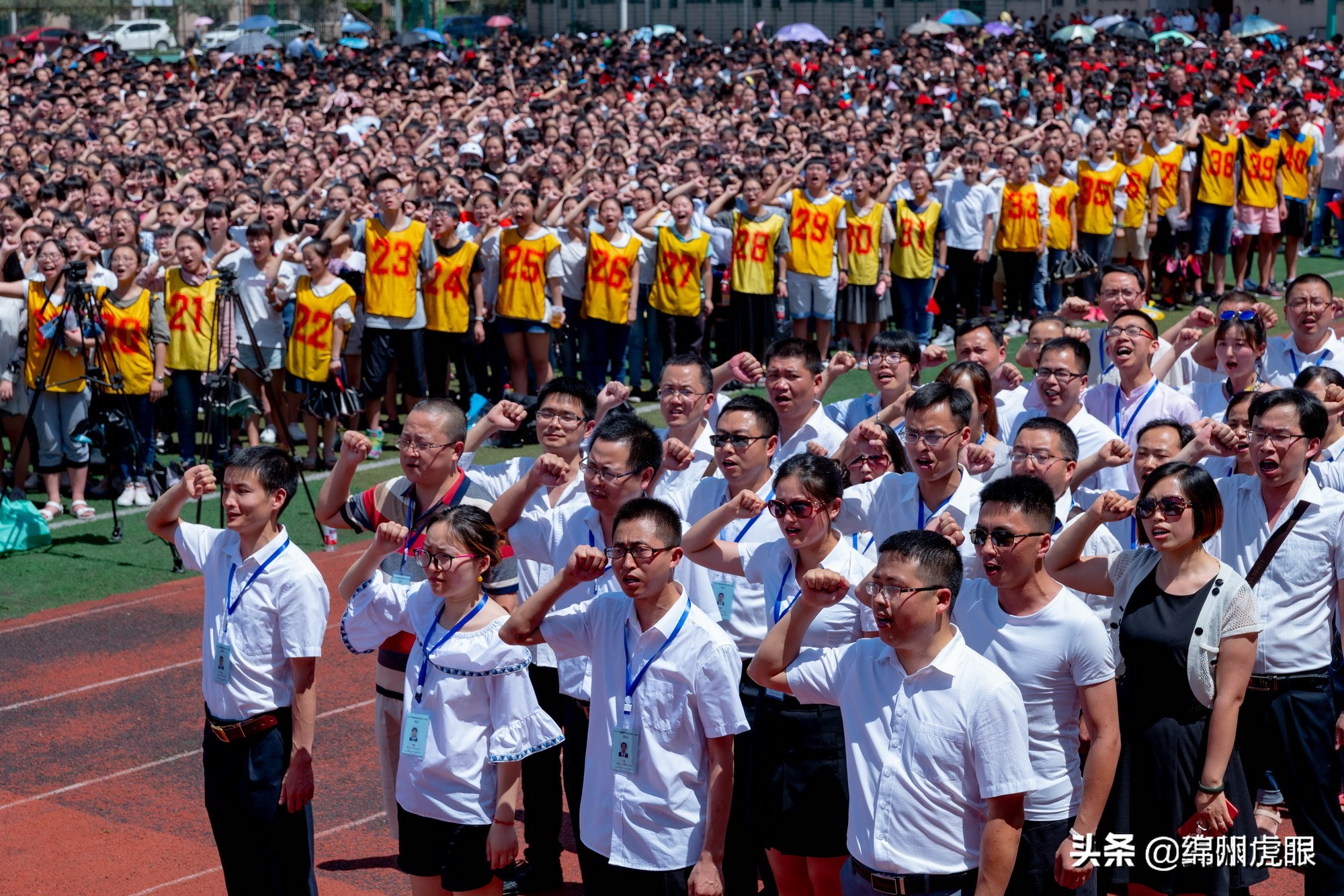 ​绵阳700分+牛人全省1/5，600分+优生全省1/3！高考照耀绵阳奋斗