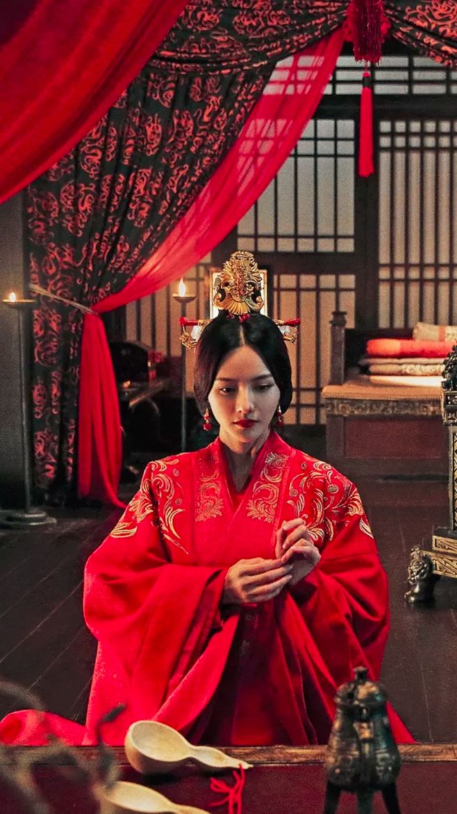 并列西施、貂蝉、昭君四大美女，偏偏少了她？只因甄宓名字太难念