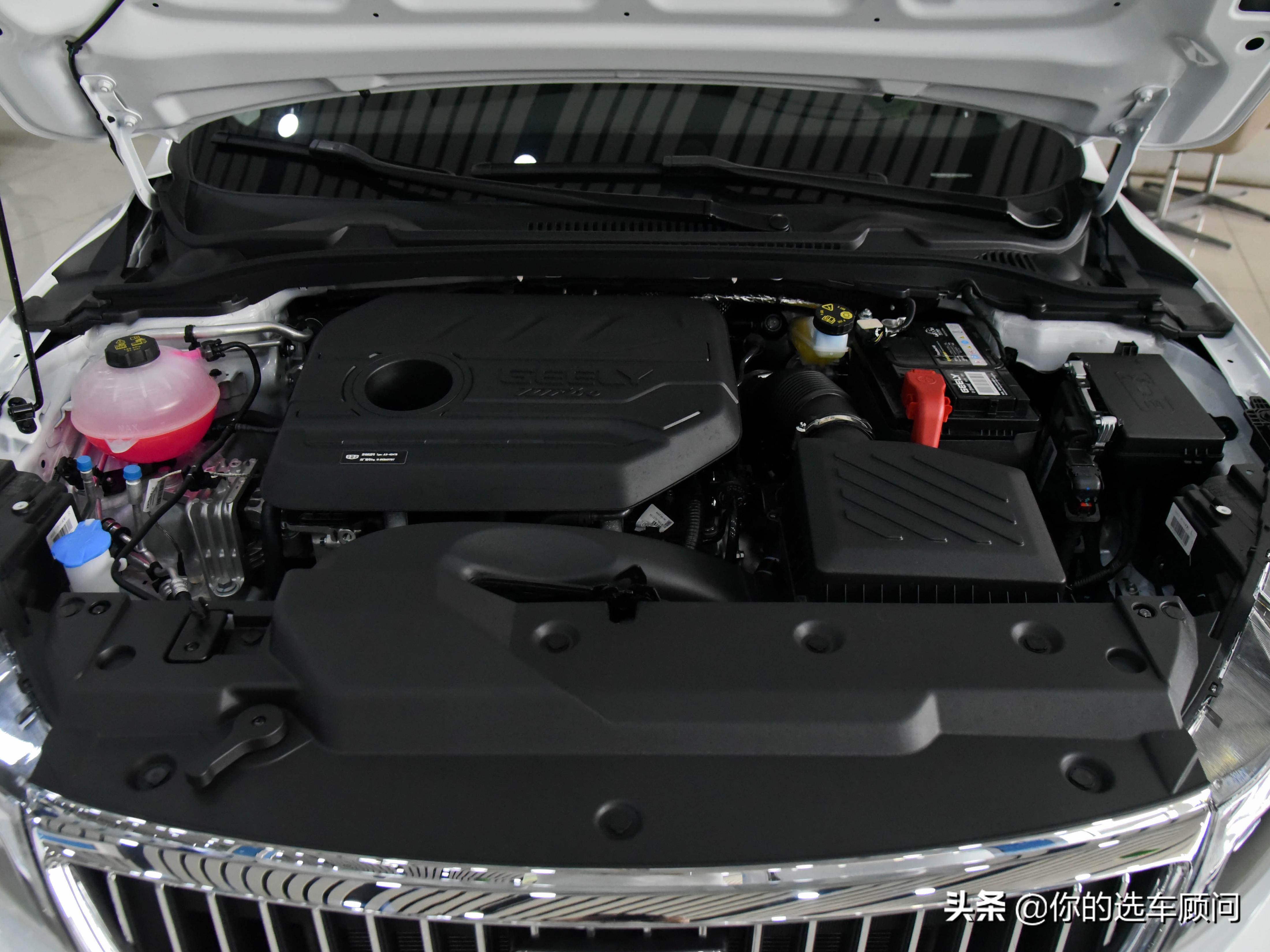 比轩逸长出94mm，起售价却便宜2.2万，实拍吉利帝豪GL