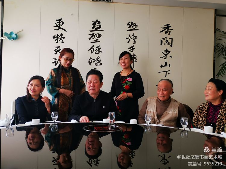 本市热点：抚顺第二届女子书画展拉开帷幕