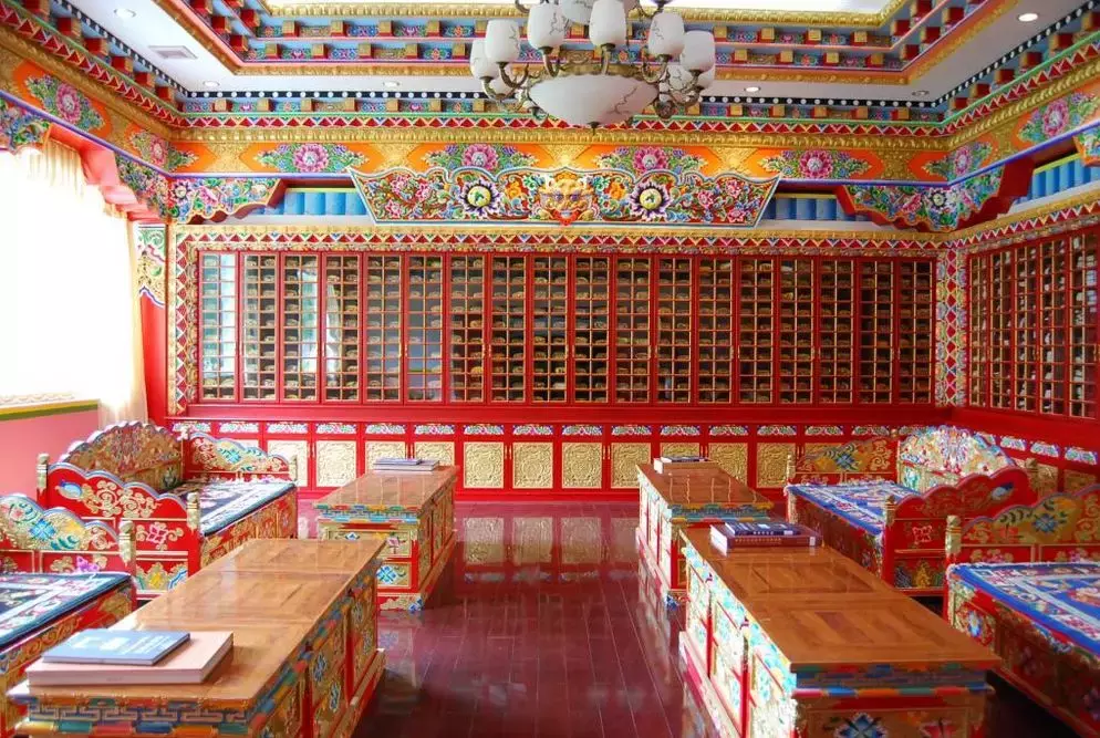 四川民族学院落户泸定！而我们却把青春留给了姑咱的风和大渡河！