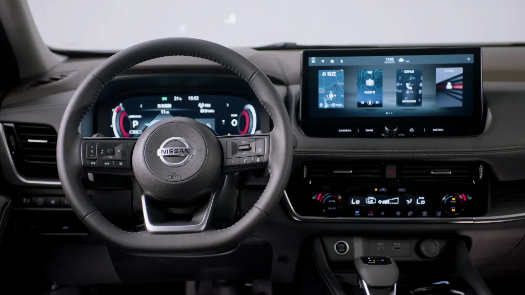 两款轴距超2.7米的紧凑型SUV,现代途胜L和日产奇骏怎么选?