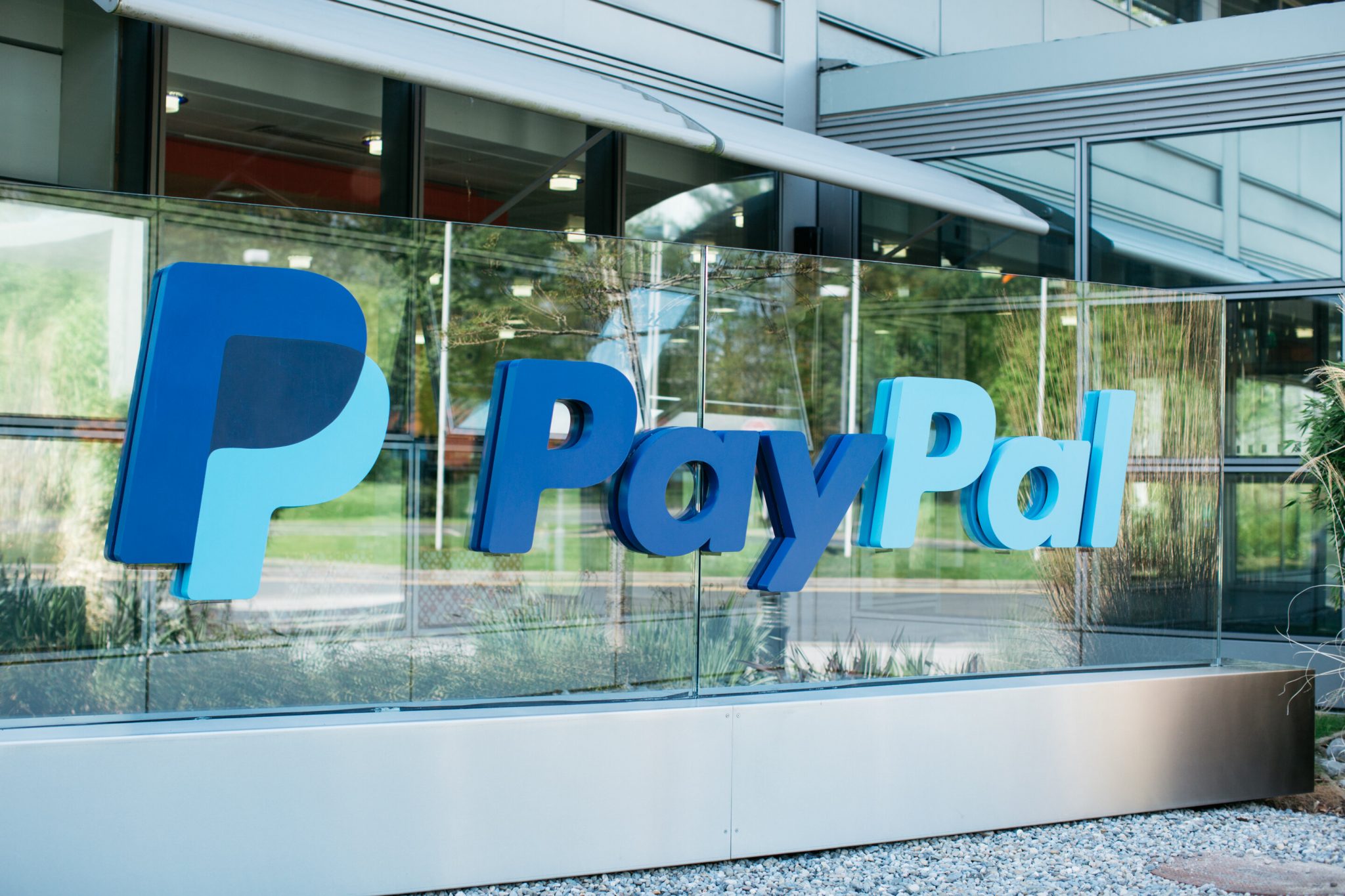 PayPal开放比特币、以太坊和莱特币权限