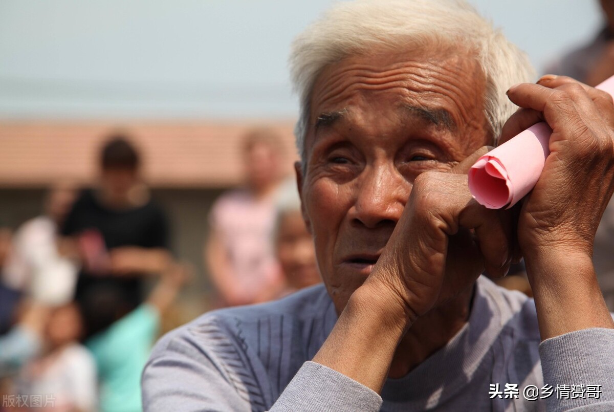 常年打工的农民和常年种地的农民，有哪些不一样