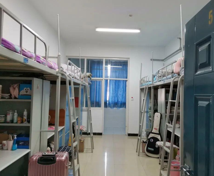 我国宿舍“很好”的4所大学，住宿条件优越，网友：我也想拥有