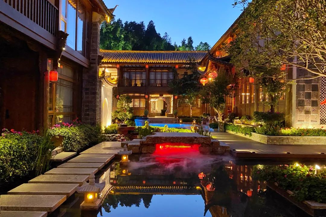 云南丽江这家高端民宿太赞了！闺蜜度假旅行，住到不想走