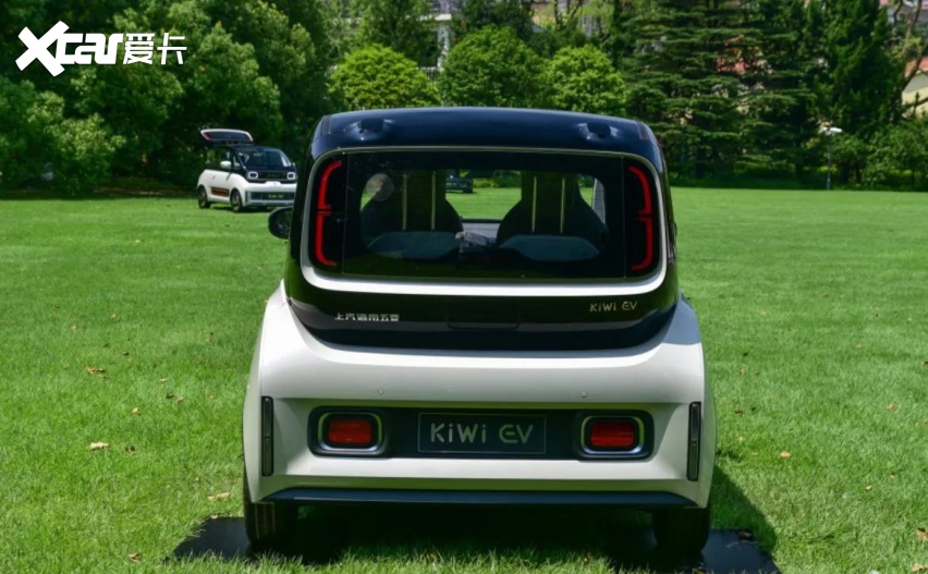 不懂就问，KiWi EV两个车型版本各有什么特点？怎么选？