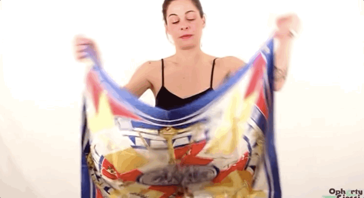 跟着爱马仕，3分钟学会一条丝巾的八种系法