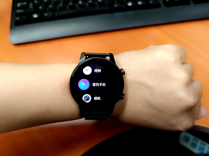 智能手表从此有了“纯欲”天花板！努比亚红魔手表精钢版新品体验