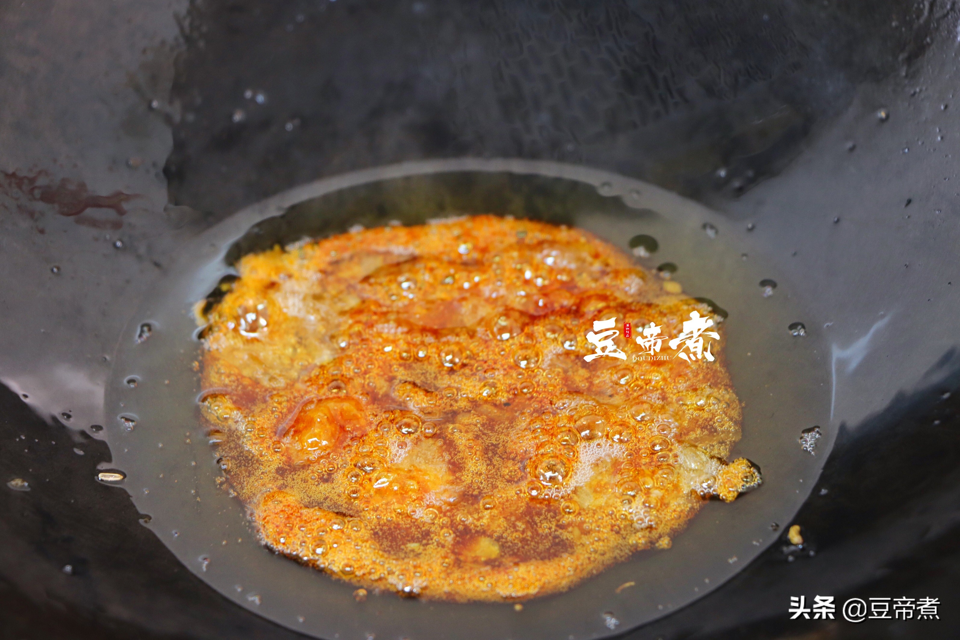 我最爱吃的鸭掌，原来是这么做的，味道香醇肉质嫩滑特别有味