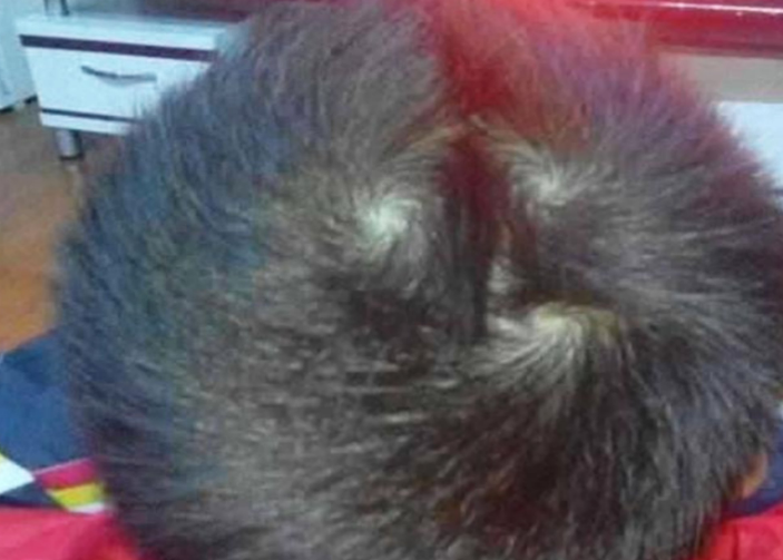 宝宝出生后头上3个发旋,姥姥担心孩子长大淘气,总是跟宝宝说长大要