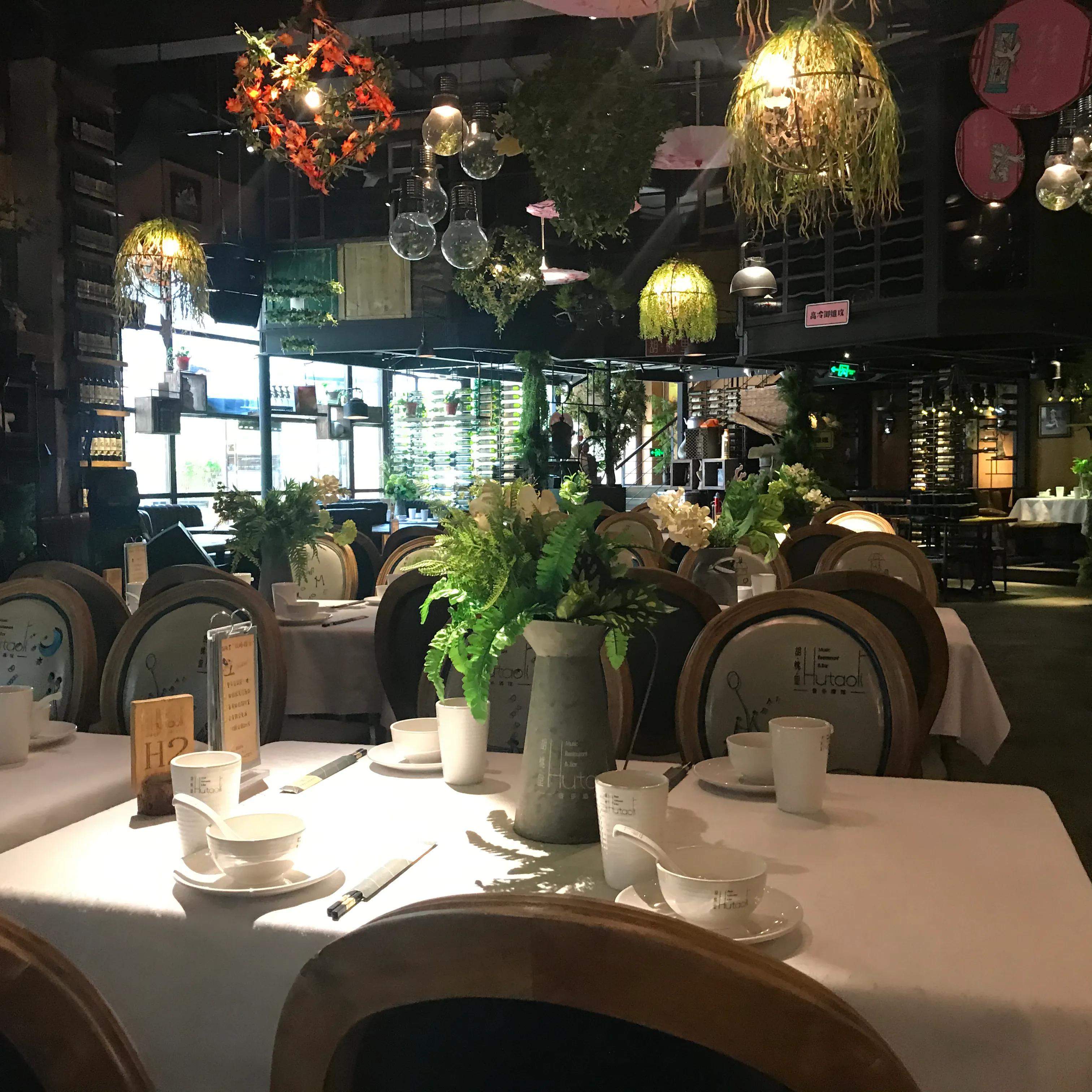 杭州这三家高颜值花园餐厅，你去过几家？