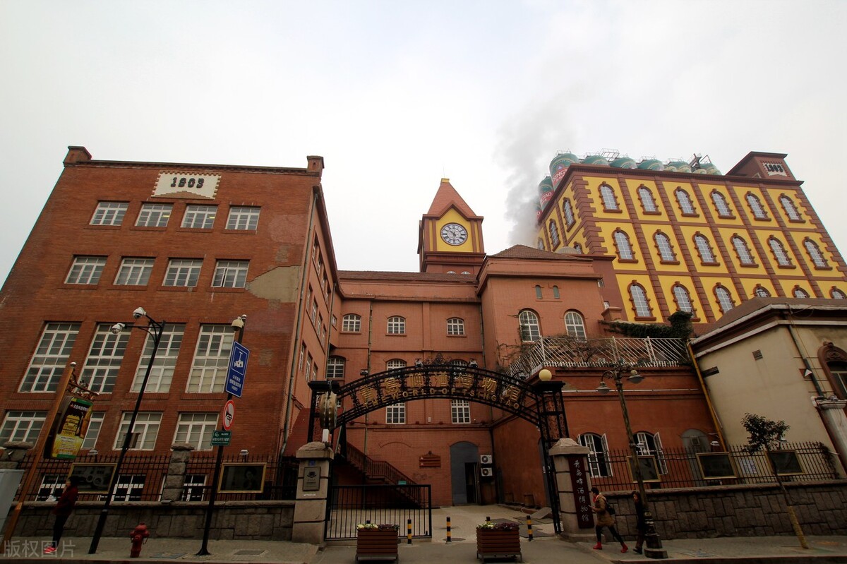 百年前，3个山东人，在北京烟台创办最早的2家啤酒厂，如今仍存在