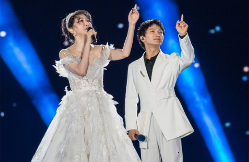 萨顶顶原名个人资料简介(萨顶顶唱咚巴拉的时候叫什么)-第31张图片