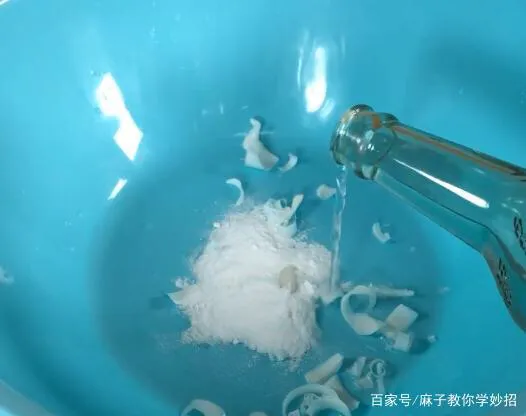 浅色衣服被深色衣服染上颜色怎么办？