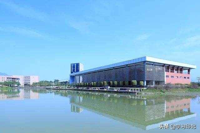 这4所普通医科大学，社会口碑很好，超过一本线，就值得考虑