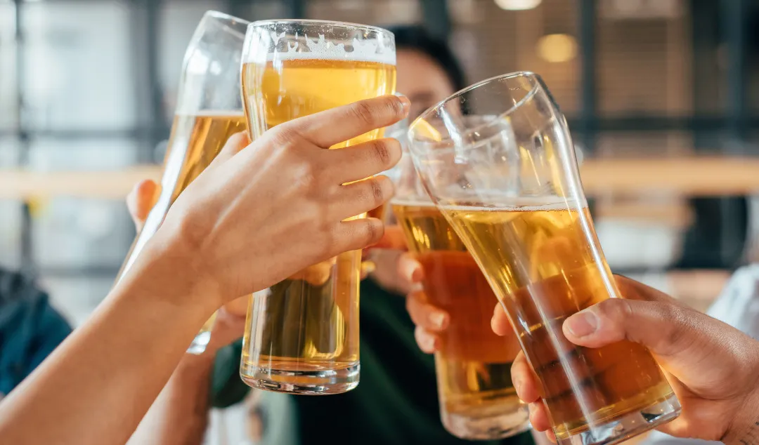 精酿啤酒、鸡尾酒……这些都是一些酒吧加盟的特色。