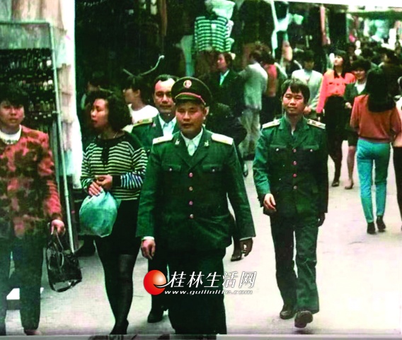 这个“黑市场”摇身变成桂林最繁华的商业街，时髦得堪称香港