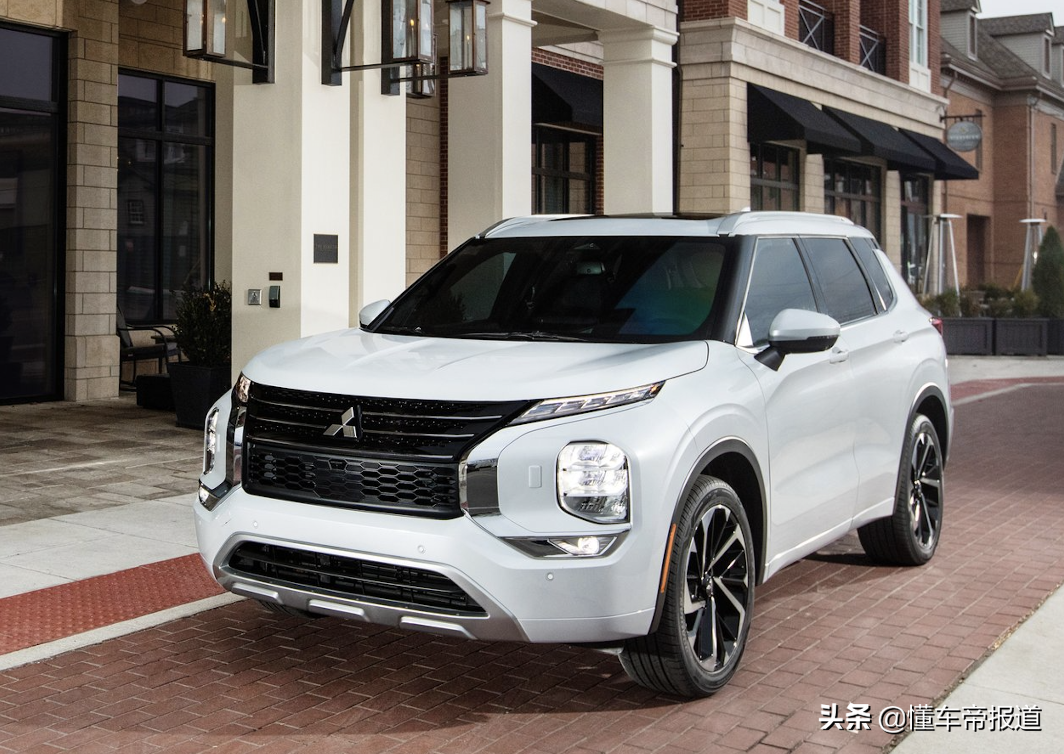 新车 </p><p>　　 约人民币22万元起售，三菱欧蓝德特别版发布，竞争本田CR-V