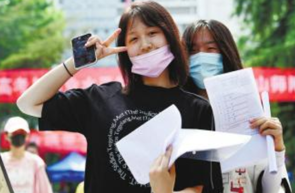 2021高考“预测分数线”出炉，多省市呈下降趋势，考生：情况不妙