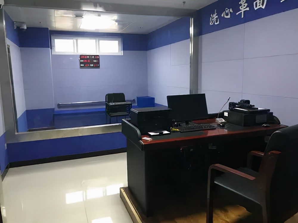 那天出警后，他满腹委屈去辞职，却被领导“骂”了回来