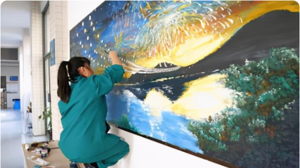 初中生“黑板板”走红，老师看完不舍得擦掉，网友的评价很高