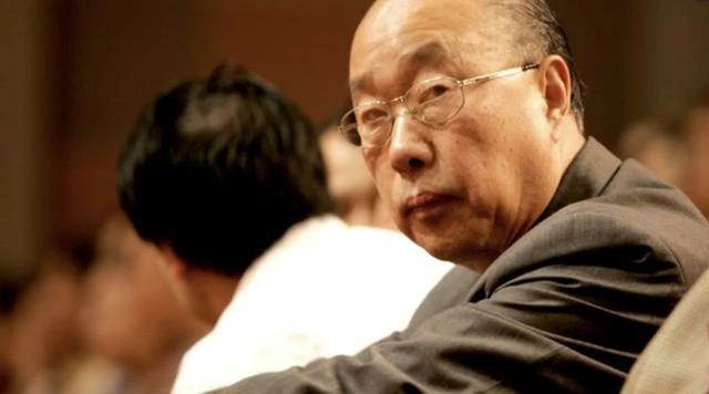 双汇万隆贴身秘书沈瑞芳,从卫生工到女秘书她在双汇地位仅次万隆
