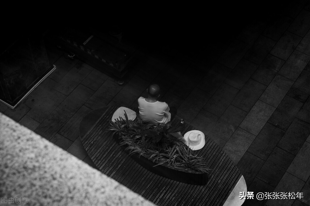 借钱和催债，成了我和曾经无话不谈的朋友之间唯一的联系方式