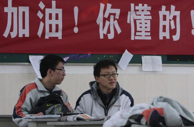 2022年恐成“高考最难年”，三大变化要重视，部分学生或无缘本科