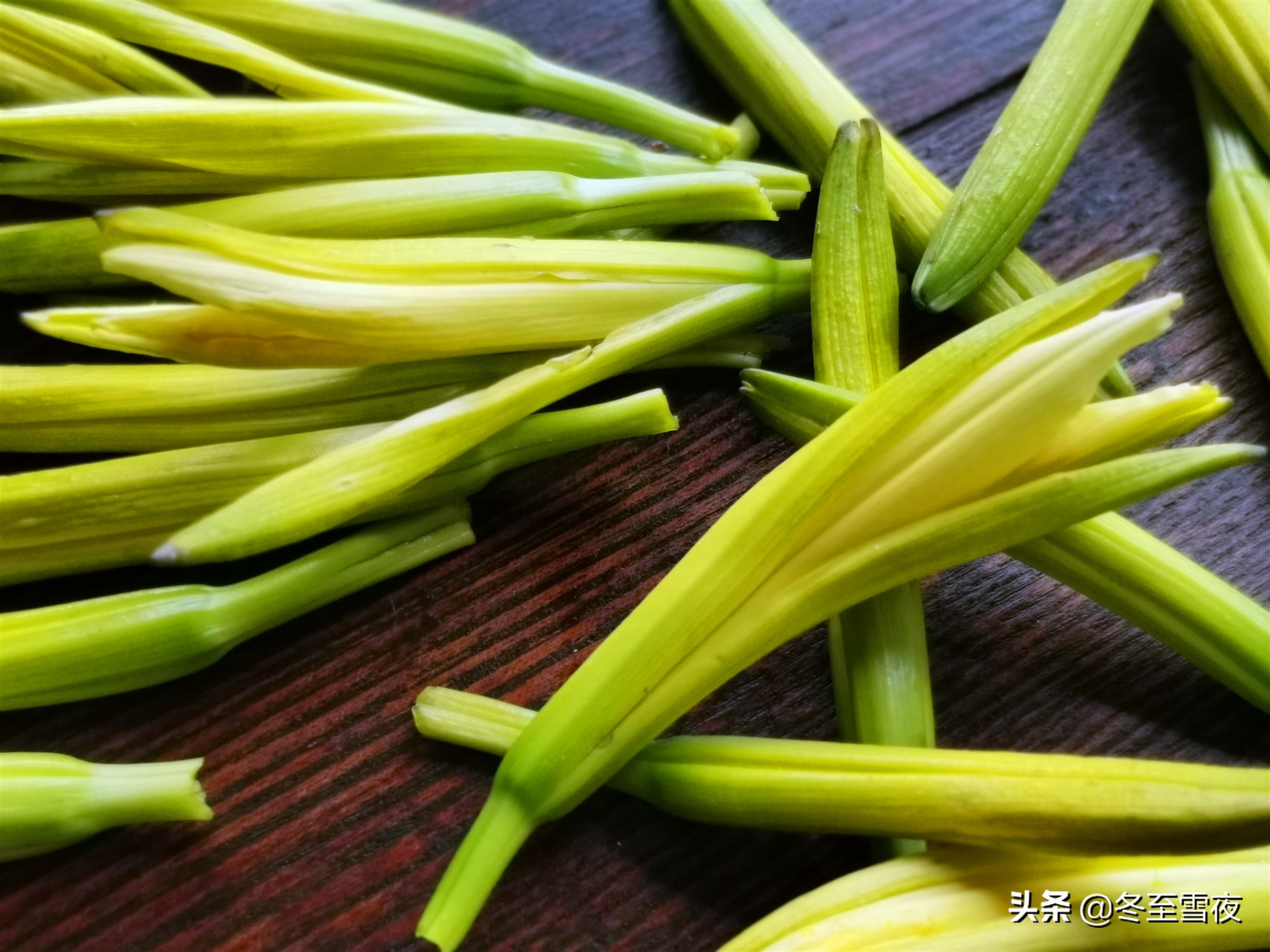 新鮮黃花菜的做法,新鮮黃花菜的做法大全
