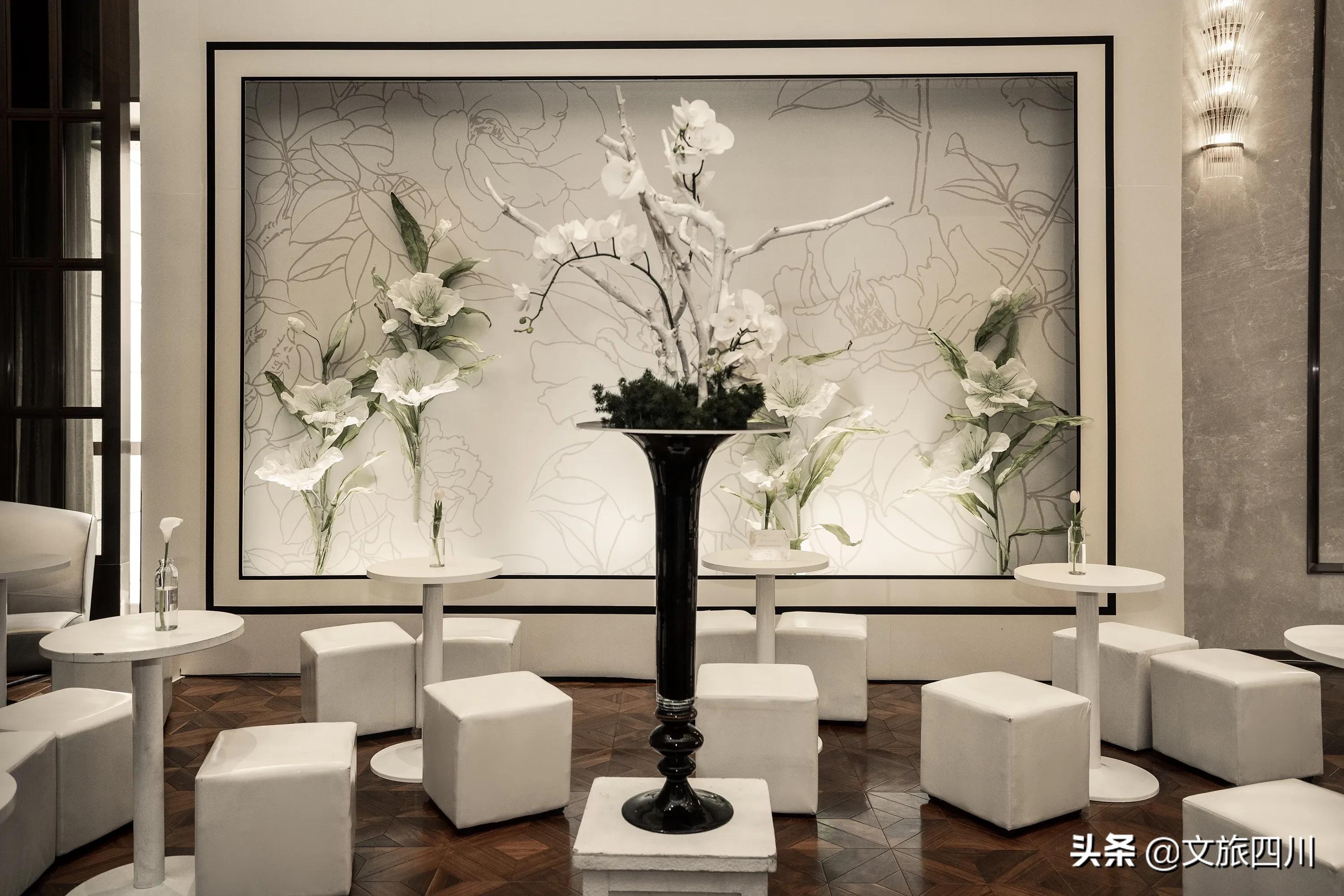 成都希式婚礼婚庆汽车租赁服务，浪漫定制一站式体验
