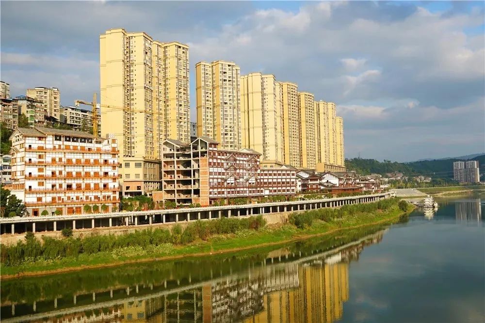 你好，我叫平昌，这是我的最新简历