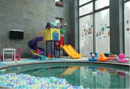 超高人气温泉戏水+儿童乐园，这样的亲子酒店找到了