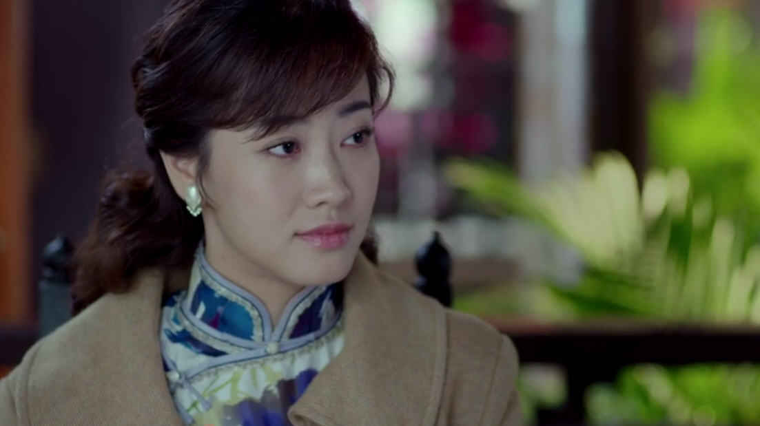 钱秘书千方百计的想要追求刘美娜,而刘美娜军统潜伏特工唐山海,刘美娜