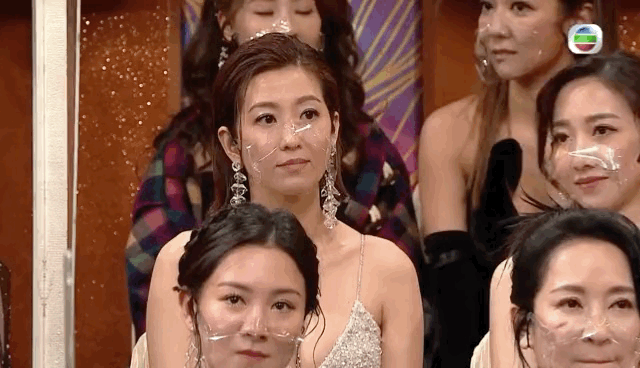 “盲侠大律师”王浩信：二获TVB视帝好风光，曾在妻子孕期出轨