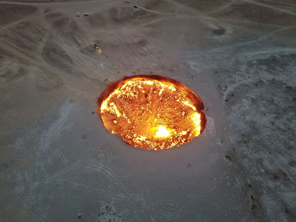 达尔瓦扎天然气大坑地狱之火燃烧近50年专家的解释让人难以置信